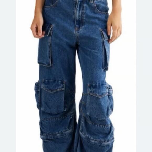 Lioness Smokeshow Low Rise Cargo Jeans - Picture 1 of 4